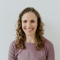 Head shot of Nicole Bulow, Pelvic Floor Physical Therapist and Perinatal Specialist